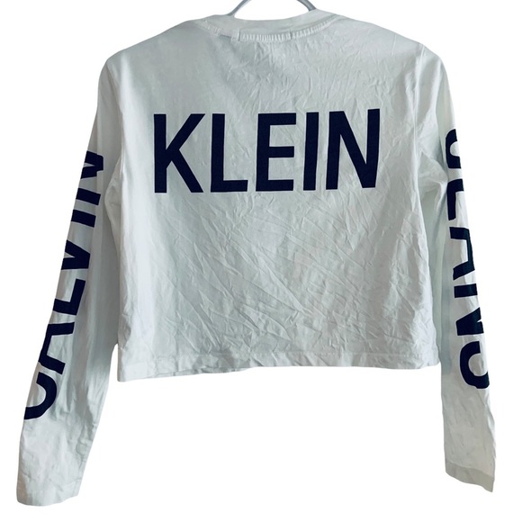 🤍Calvin Klein Small White Crop top with long sleeve🤍 - Picture 8 of 8